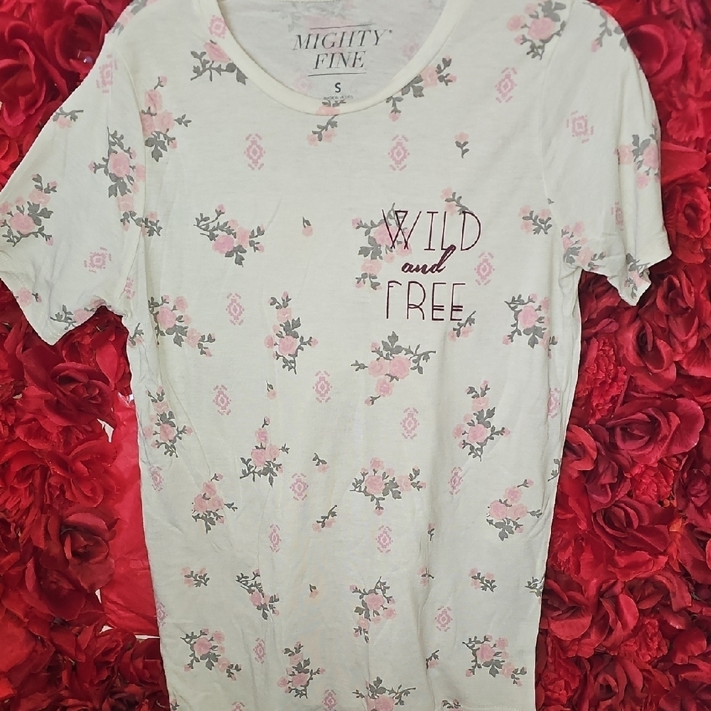 Mighty Fine Women's White Floral Tee with Pink Accents Size Small
